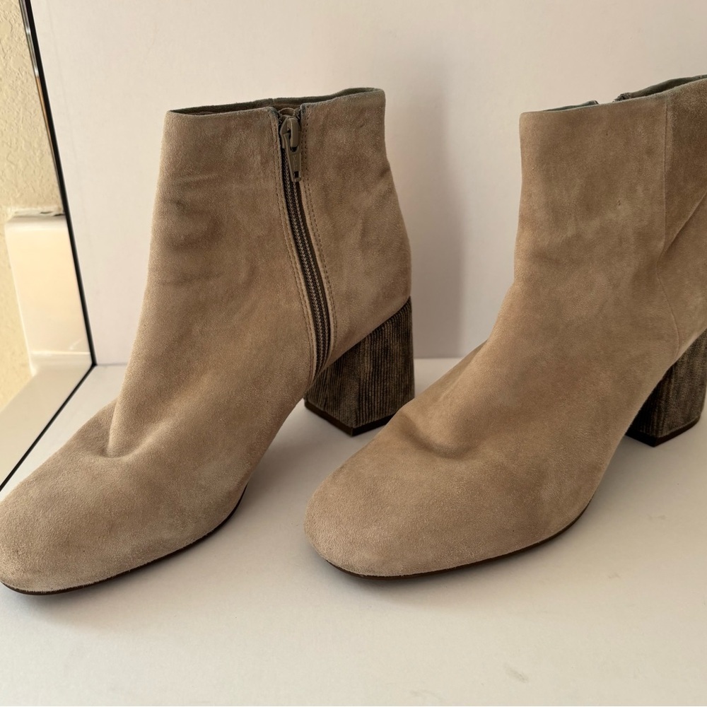 Seychelles Tan Suede Ankle Boots Zip Sz 8 1/2